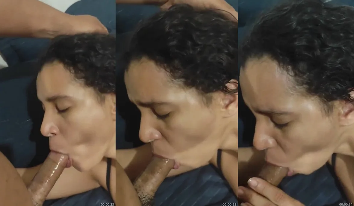 Aliic pagando boquete chupando rola dura