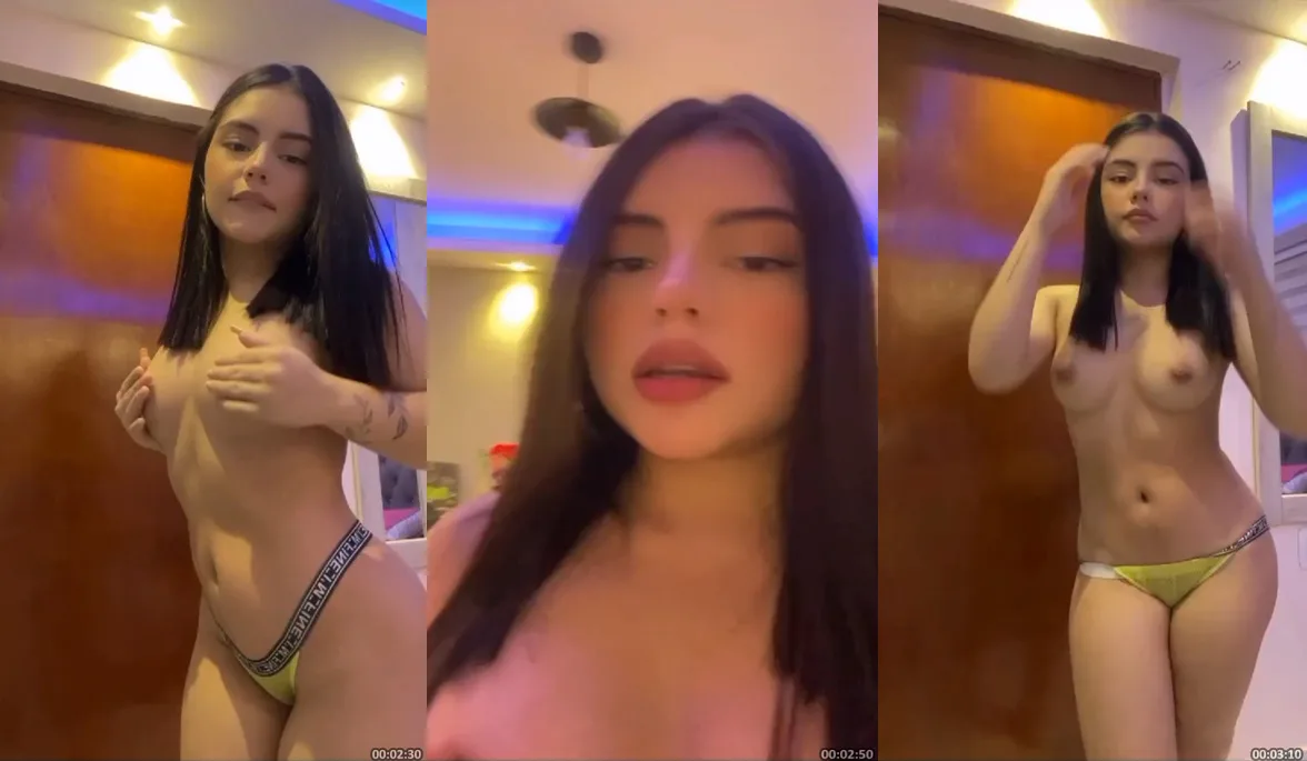 Karol Mantilla pelada e gostosa na webcam